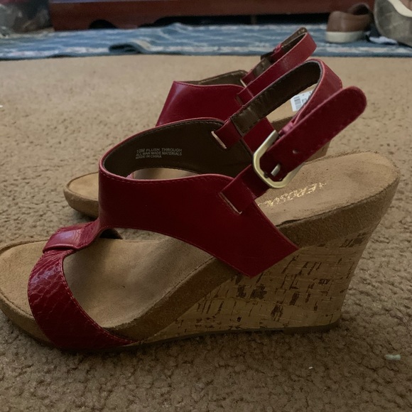 aerosoles red sandals